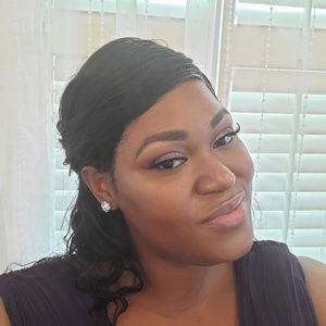 Meet your Posher, Keziah